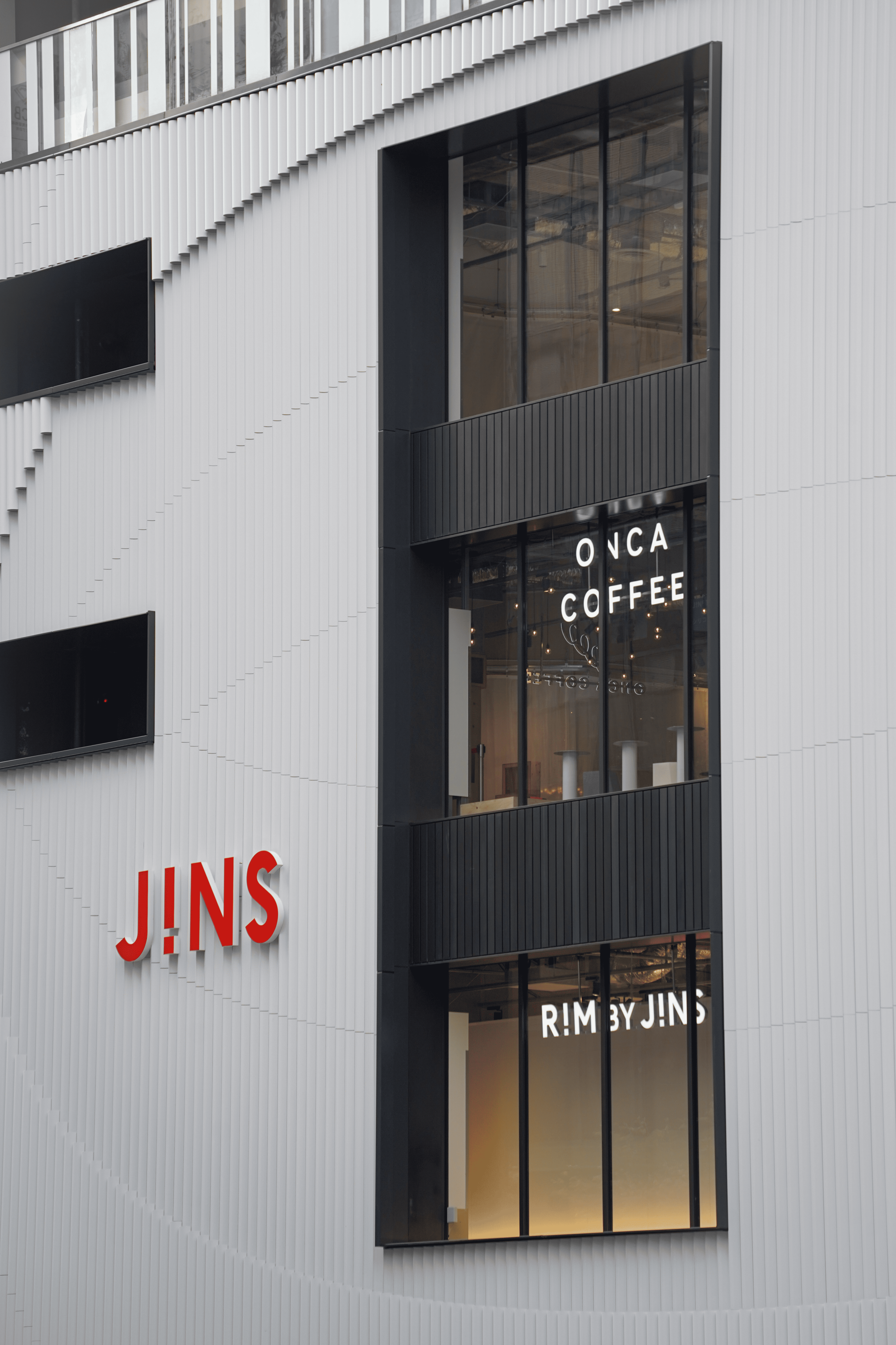 JINS Shinjuku 3